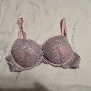 Victoria's Secret Lace Underwire Bra - Light Pink